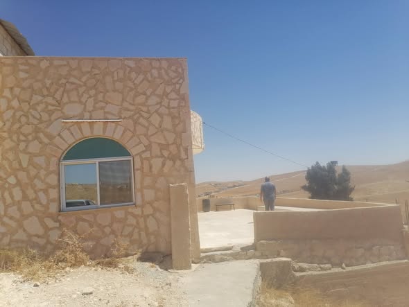 فرصة استثمارية: منزلان على أرض 3 دونم في الزنية - 5