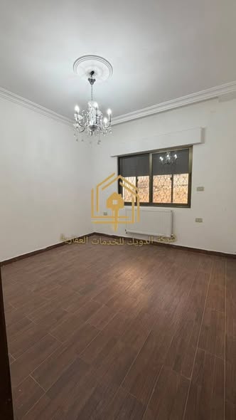 شقة فاخرة فارغة للإيجار في طريق المطار – طابق أرضي مع ترس - 2