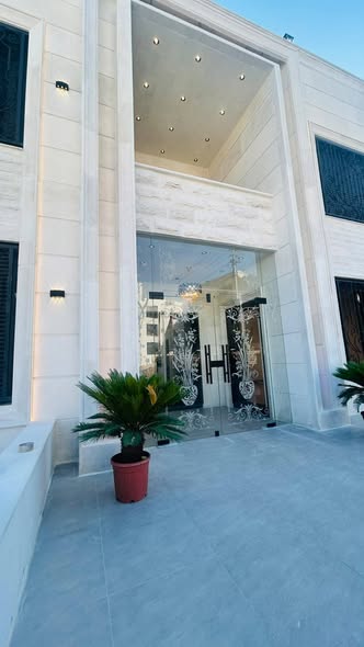 فيلا فاخرة جديدة للبيع في أبونصير - حي الضياء - 3