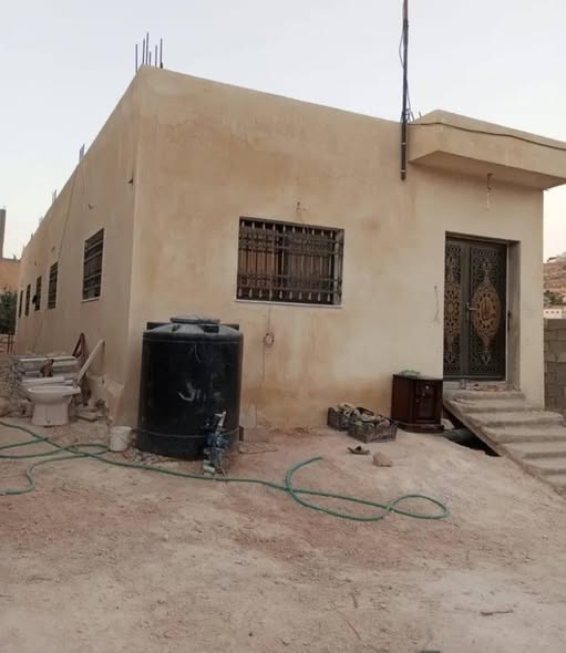 فرصة سكنية مميزة - بيت مستقل حديث في الكمشة - 3