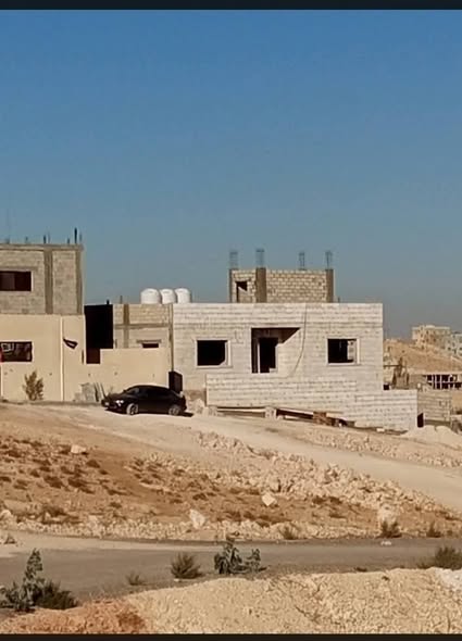 بيت مستقل عظم بحاجة تشطيب - صالحيه العابد - 2