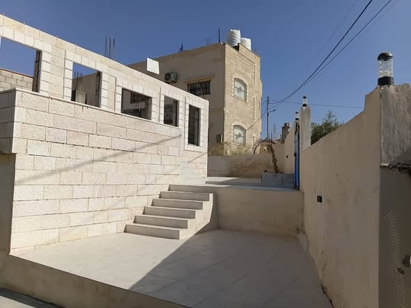 بيت للبيع في الزرقاء، إسكان الضاحية - 4