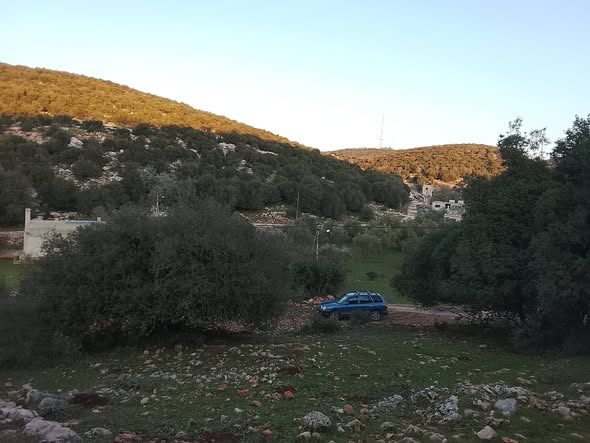 فرصة استثمارية فريدة: أرض في عجلون بإطلالة رائعة - 4