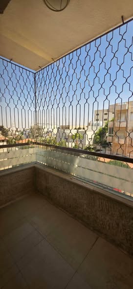 شقة واسعة للبيع في طبربور - بسعر منخفض! - 2