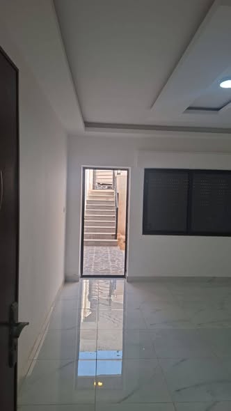 شقة فاخرة للبيع في طبربور - 2