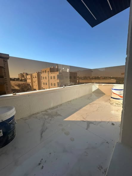 شقة فاخرة للبيع في طبربور مع روف واسع - 3
