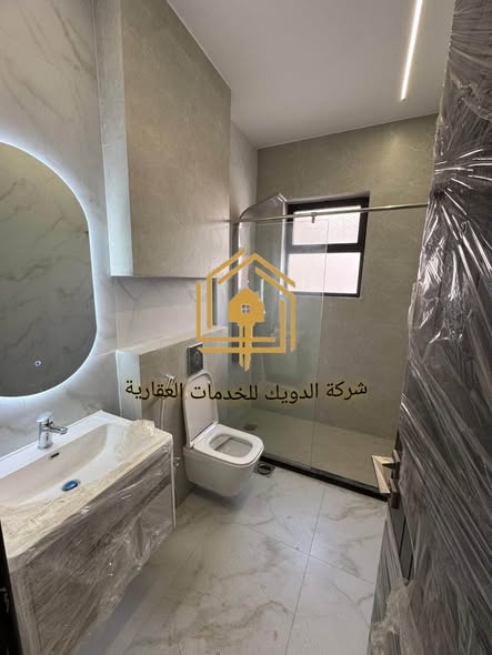 شقة أرضية فاخرة للايجار في ضاحية الرشيد