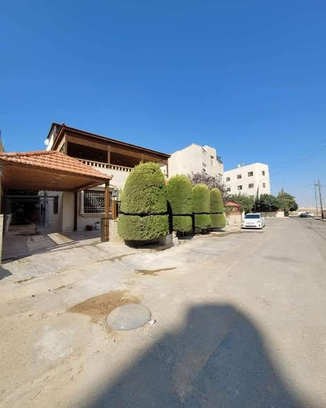 فيلا فاخرة مفروشة للبيع في البنيات – إسكان الأمانة - 2