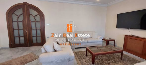 شقة مفروشة فاخرة في دير غبار للإيجار - 2