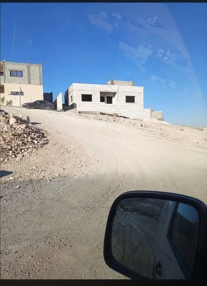 بيت مستقل عظم بحاجة تشطيب - صالحيه العابد - 3