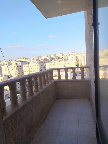 شقة فارغة للبيع في صويلح - حي الفضيلة