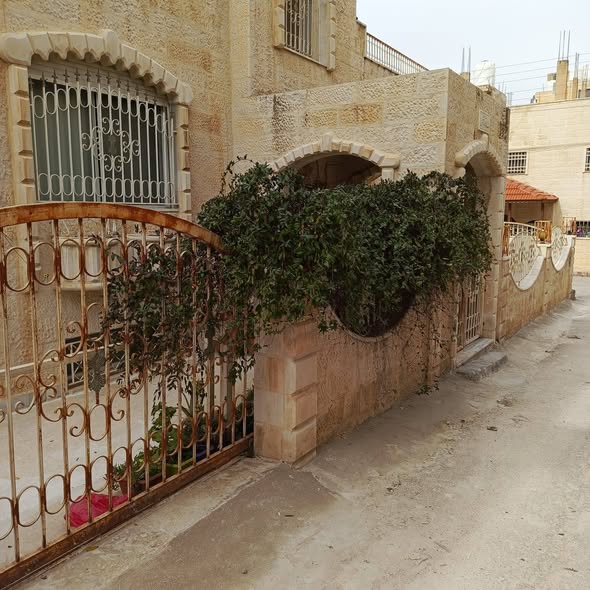 بيت طابقين بأجمل مناطق ماركا الجنوبية - فرصة لا تعوض - 2