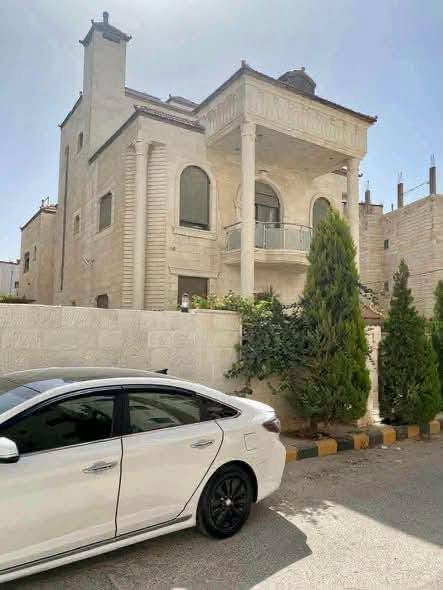 فيلا مستقلة فاخرة دوبلكس للبيع بموقع استراتيجي - 2