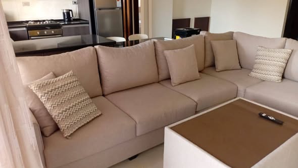 شقة مفروشة للايجار في الجبيهة مع مكيف ومصعد