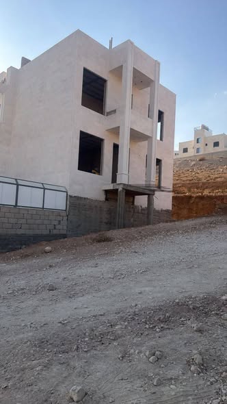 أرض سكنية فاخرة في شفا بدران