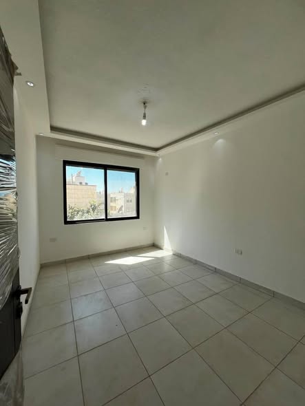 شقة فاخرة جديدة للبيع في خلدا - 2