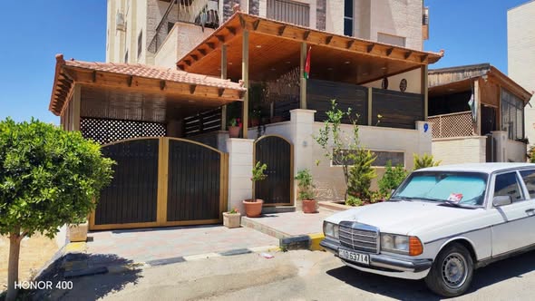 شقة فاخرة للبيع في البنيات - قرب مدارس الحصاد