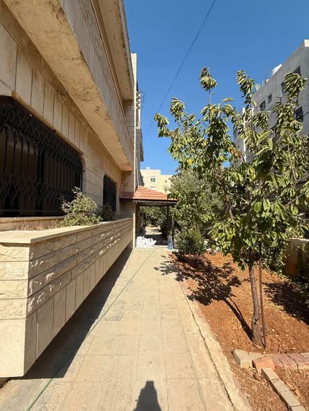 شقة أرضية فاخرة للأيجار في عمان - 180م - 4