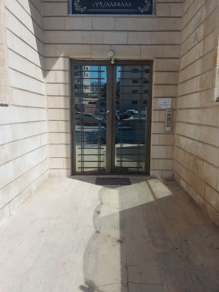 شقة فارغة للإيجار في تلاع العلي – طابق أرضي مع كراج