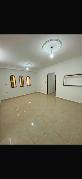 شقة فاخرة للبيع في طبربور – مجددة بالكامل - 3