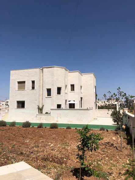 فيلا فاخرة للبيع في إربد - إيدون - 5