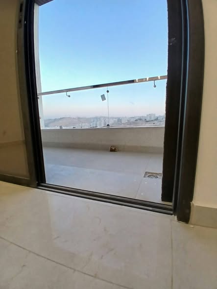 شقة جديدة لم تُسكن في حي المنصور - الجبيهة - 2