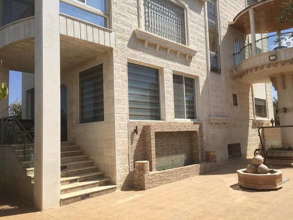 فيلا ومزرعة فاخرة خلف جامعة الزيتونة - فرصة لا تعوض - 3