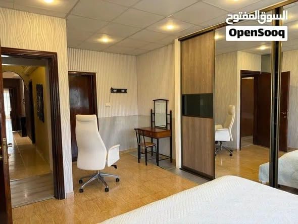 شقة فاخرة مفروشة للإيجار في ضاحية الأمير راشد - 5