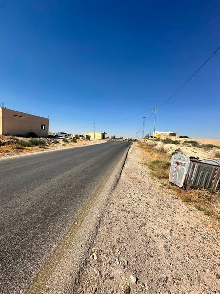 منزل جديد على شارع رئيسي في الزعفران - سعر مميز - 3
