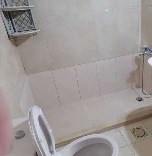 شقة سوبر ديلوكس للإيجار في الجبيهة قرب الجامعة الأردنية - 2