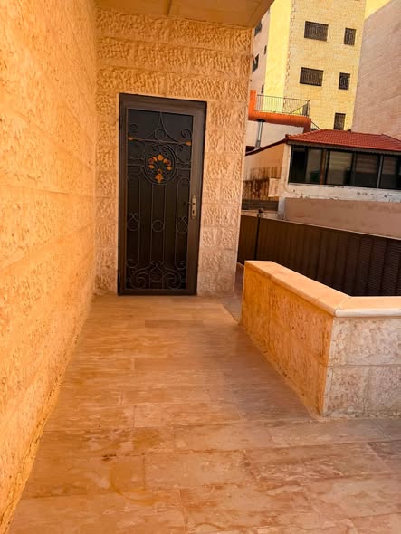 شقة فاخرة بمرج الحمام - مساحة داخلية 180م² وخارجية 150م²! - 2