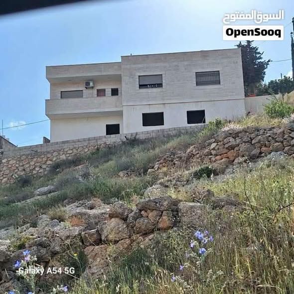 بيت مستقل للبيع في اجمل مناطق السلط