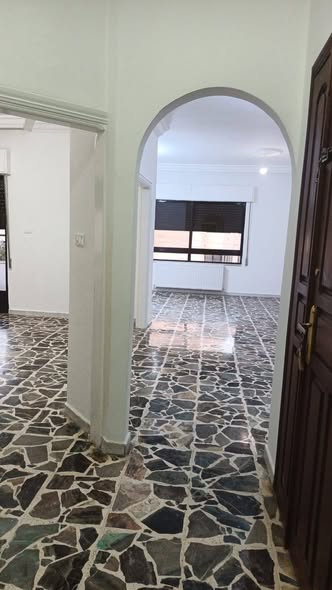 شقة فاخرة للإيجار في الرونق – 140م مع ماستر - 3