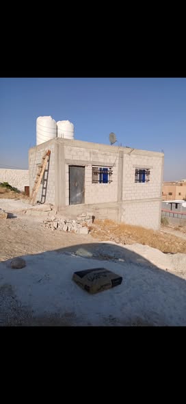 فرصة استثمارية: منزل غرفتين على شارعين في بلعما - 2