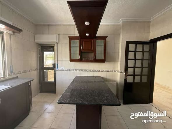 شقة فارغة للإيجار في الدوار السابع مع كراج - 4