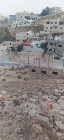 فرصة استثمارية: أرض للبيع في الزرقاء - 2
