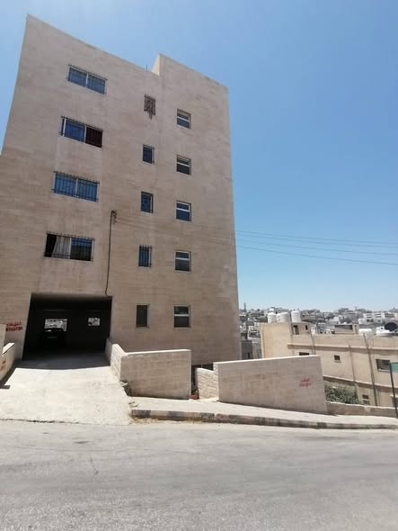 شقة فاخرة للبيع في ماركا الجنوبية – بأقساط مريحة