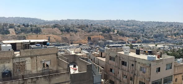 روف للإيجار في الهاشمي الشمالي - موقع مميز
