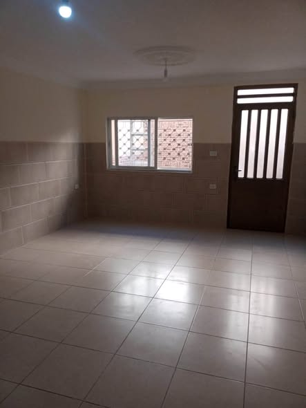 شقة فاخرة شبه أرضي للإيجار في الزرقاء الجديدة - 3