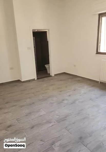 شقة فاخرة للإيجار في أم أذينة - 210 متر - 2