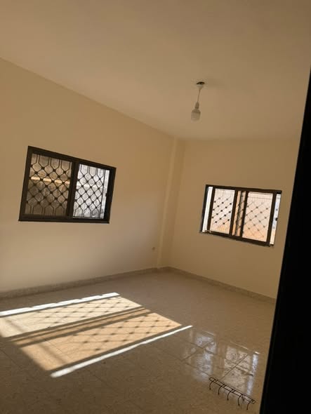 شقة أرضية فاخرة للايجار مع حوش خاص - 3