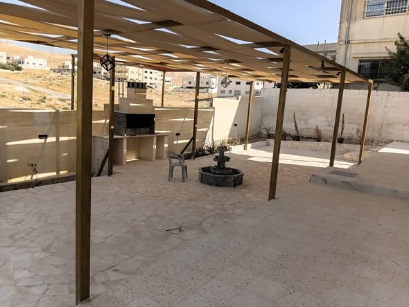 بيت مستقل فاخر للبيع في الزرقاء