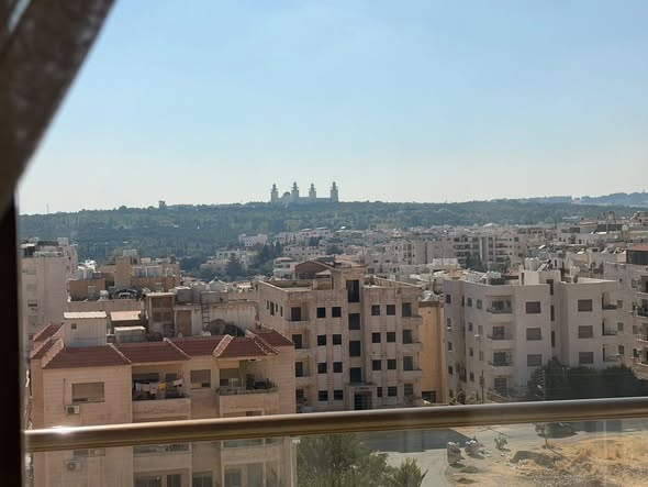 شقة فاخرة للبيع في أم السماق الشمالي مع العفش - 3