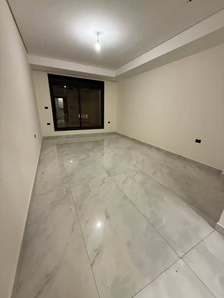 شقة فاخرة لم تُسكن في أم اذينة - 4