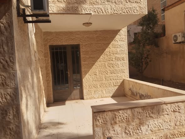شقة أرضية فاخرة للبيع في مدينة الشرق - 4