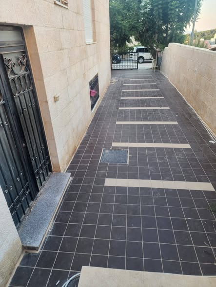 شقة فارغة للإيجار في مرج الحمام