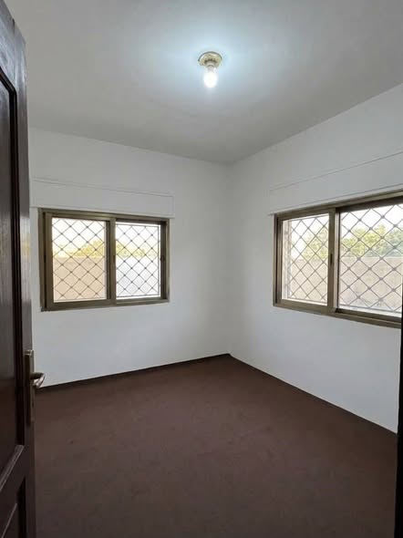 منزل مستقل للبيع في ماعين مع أرض واسعة