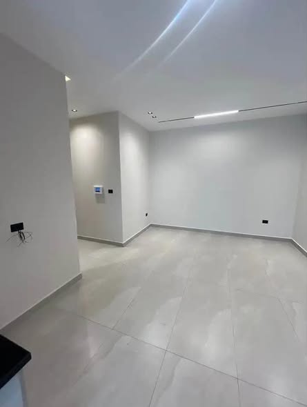 شقة جديدة للإيجار في البنيات - طريق المطار - 4