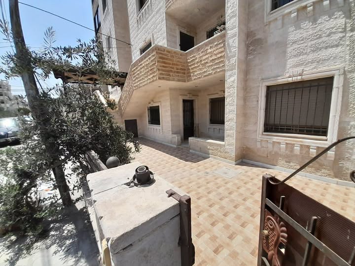 شقة أرضية فاخرة للبيع في إربد، الراهبات