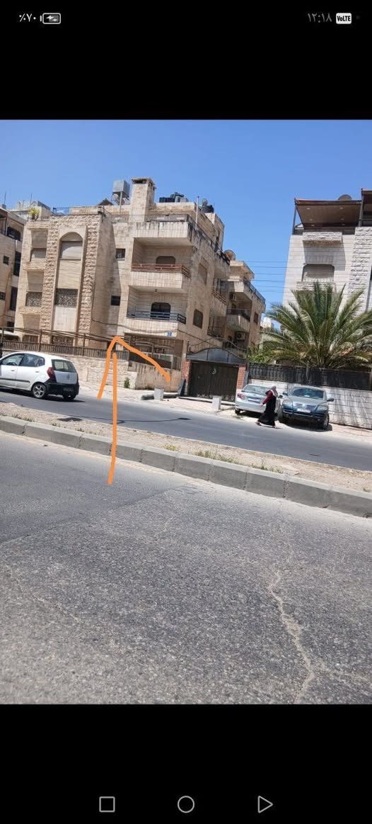 شقة أرضية فاخرة للبيع في ضاحية الحاج حسن